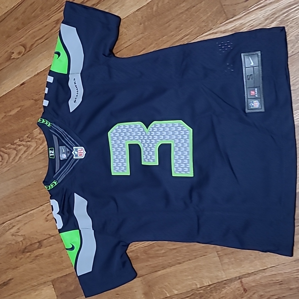 NWOT Seahawks Wilson 3 jersey